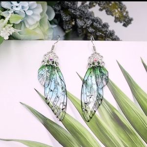 🦋 Sparkly half butterfly wing earrings
